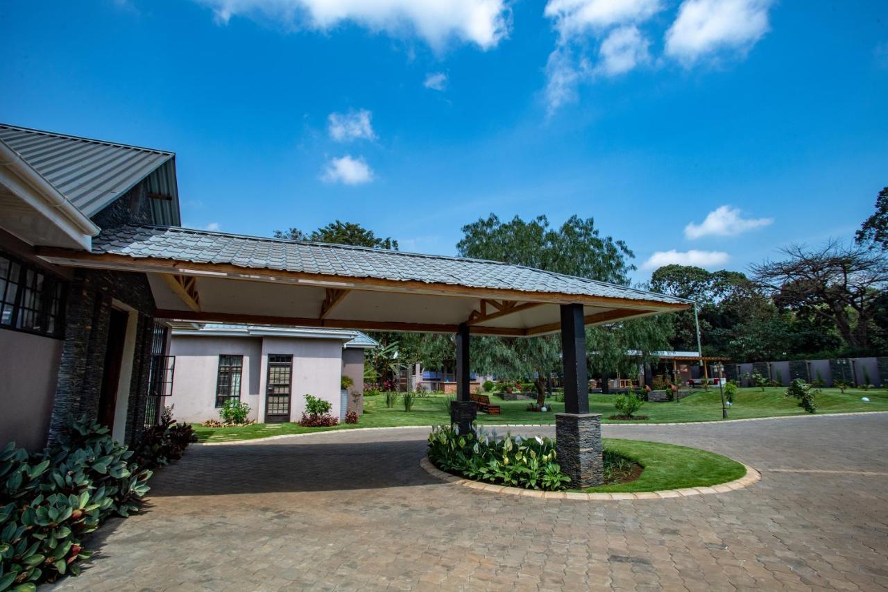 Kinga Homes Boutique Hotel Моши Экстерьер фото
