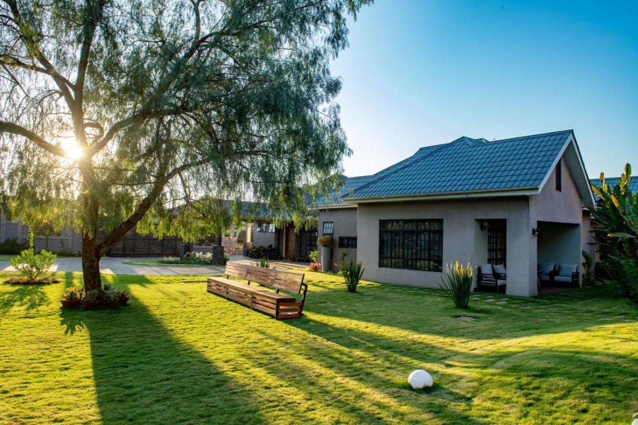 Kinga Homes Boutique Hotel Моши Экстерьер фото
